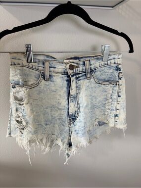 Vibrant Acid Wash Distressed Denim Shorts in Light Blue